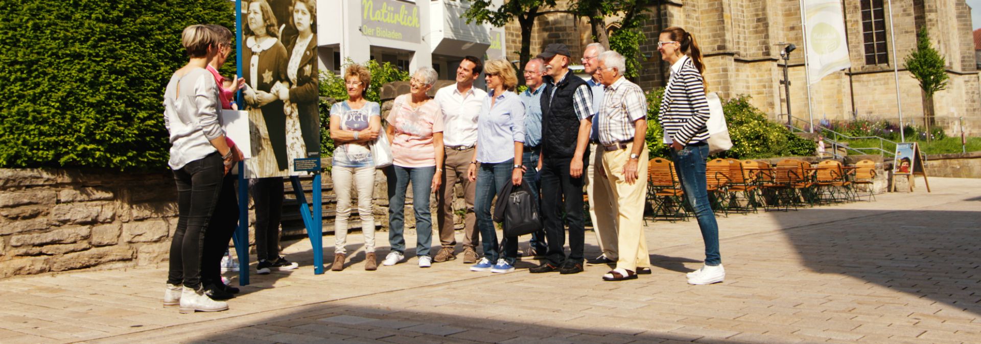 Mensen op een rondleiding door Bad Driburg