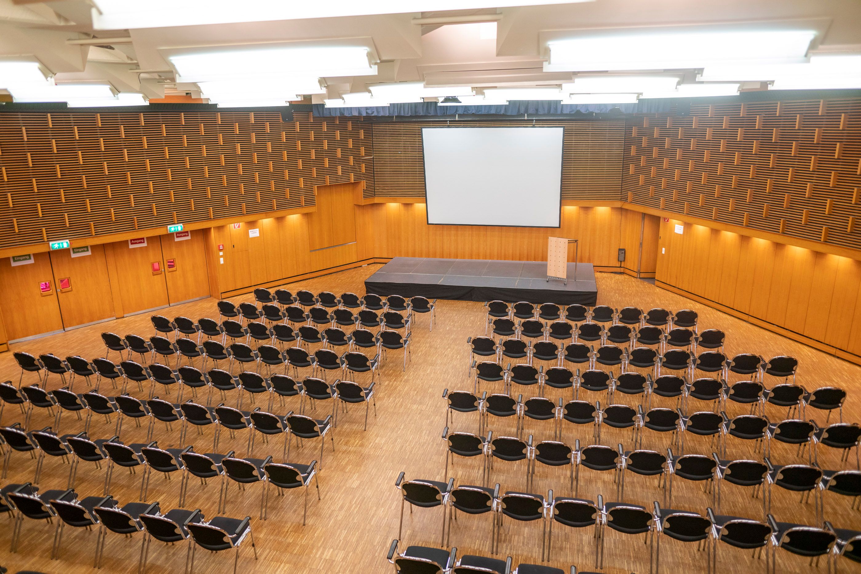 Luise Albertz Zaal Londen Kamer