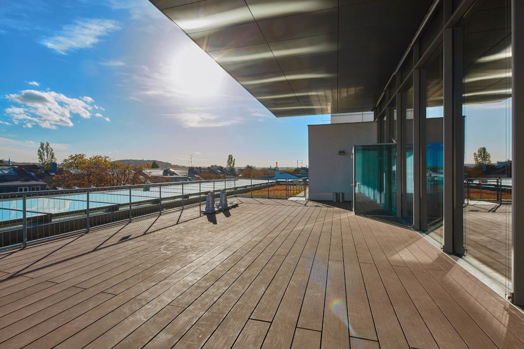 Het dakterras van het LVR-LandesMuseum biedt een prachtig uitzicht op de skyline van Bonn