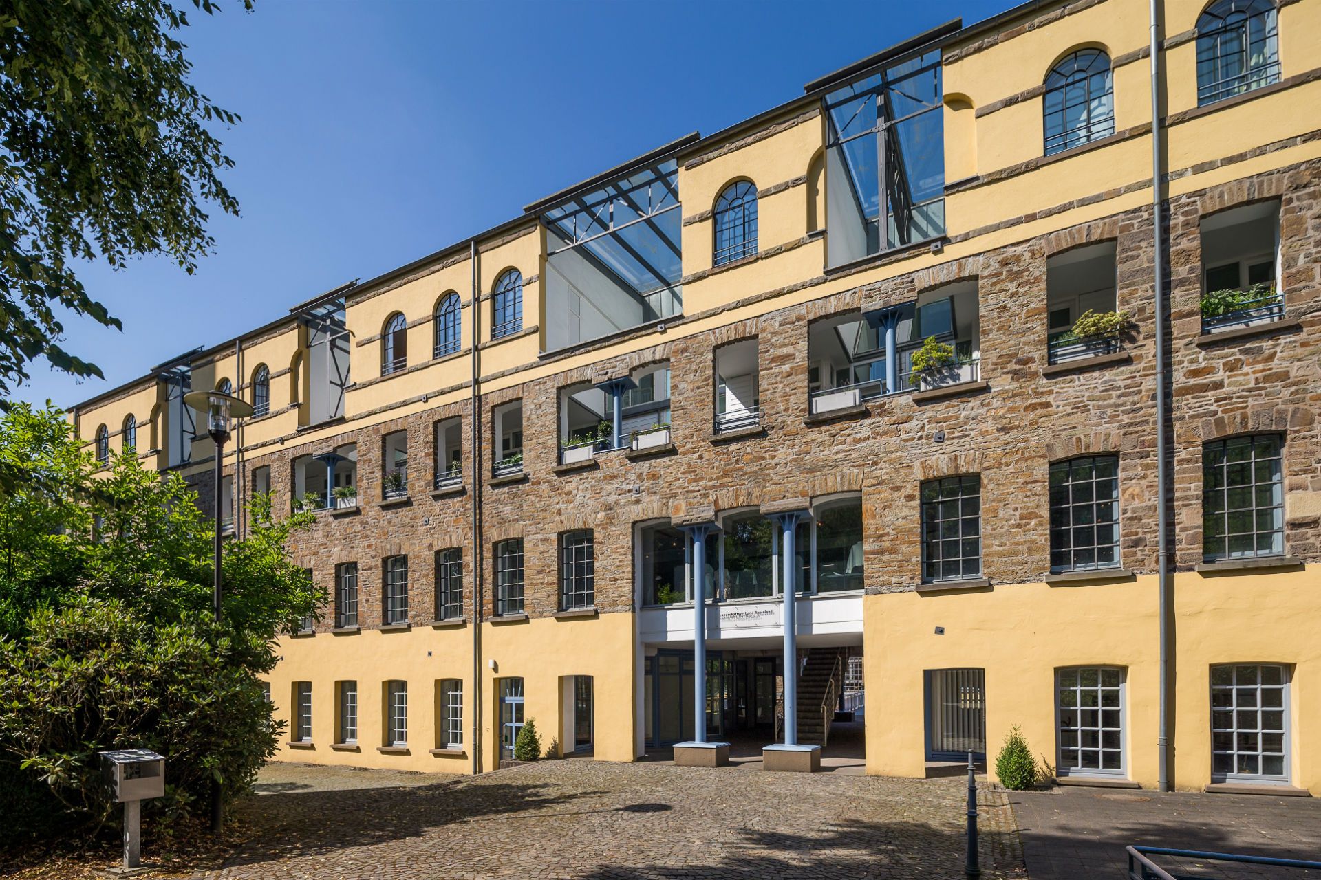 Het LVR Industriemuseum Ermen en Engels energiecentrale geeft een levendige indruk van hoe de kracht van de rivier de Agger rond 1900 werd omgezet in elektriciteit.