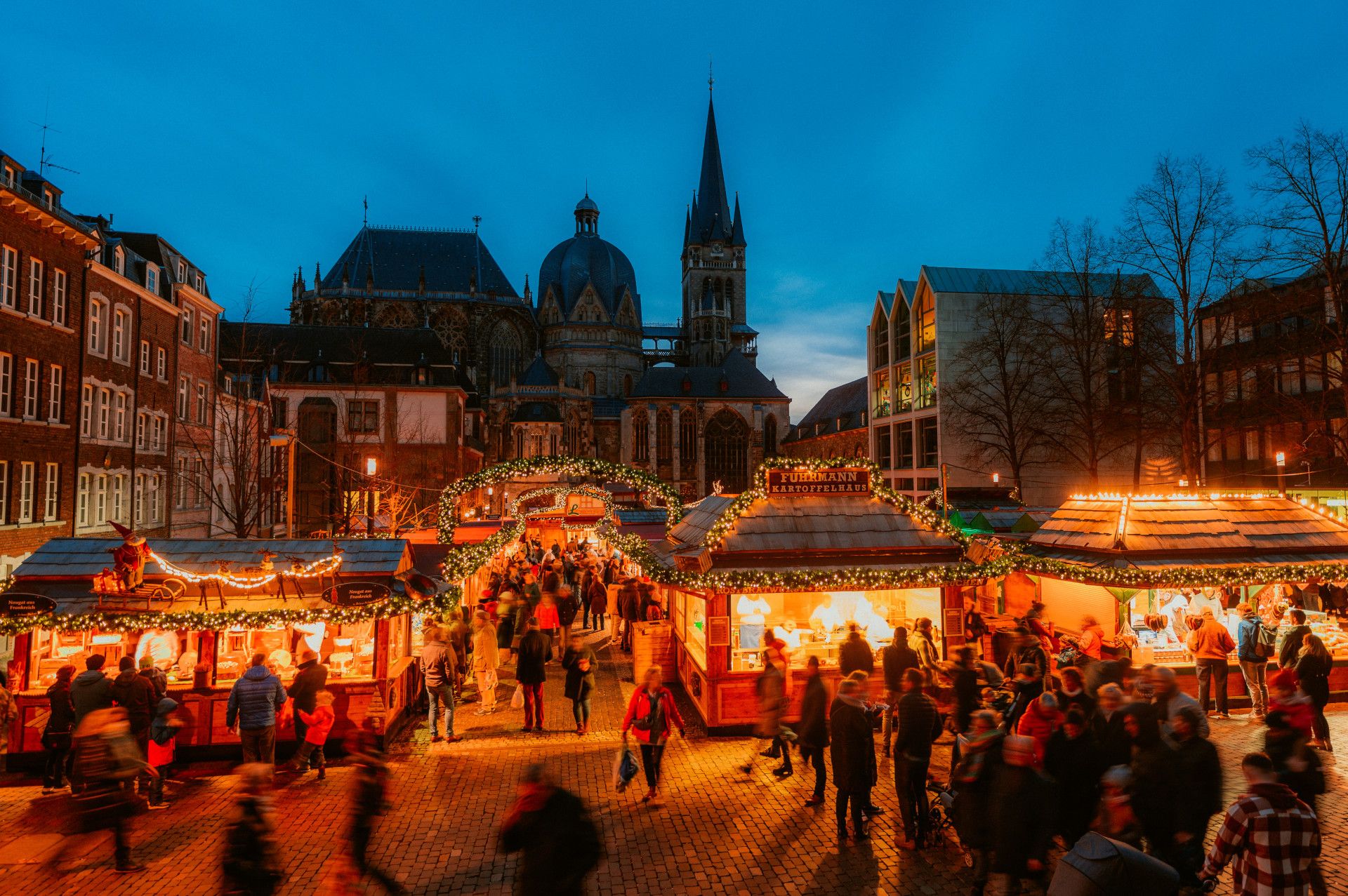 Aken Kerstmarkt Katschhof