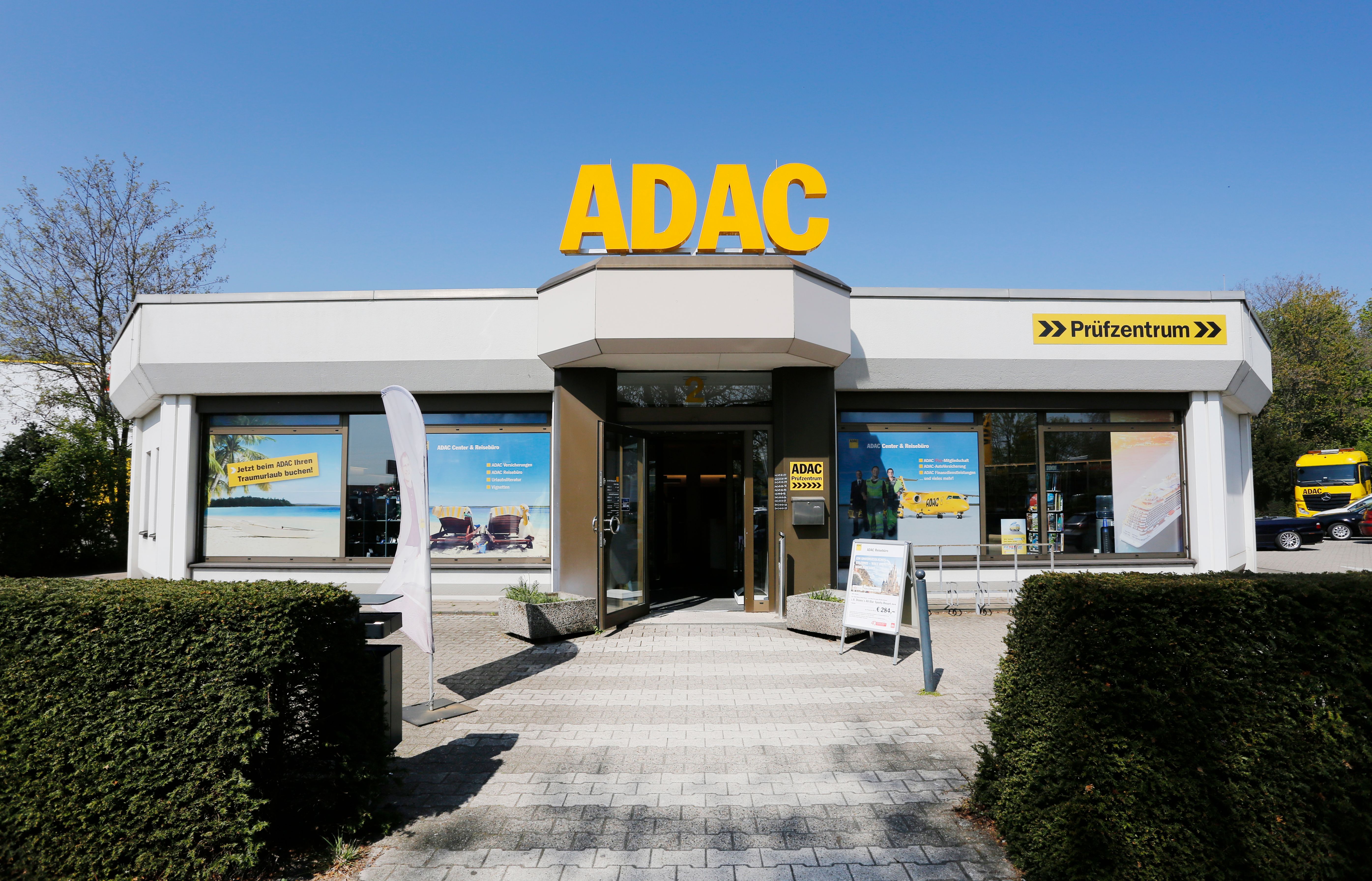 ADAC-gebouw van buiten, Oberhauen