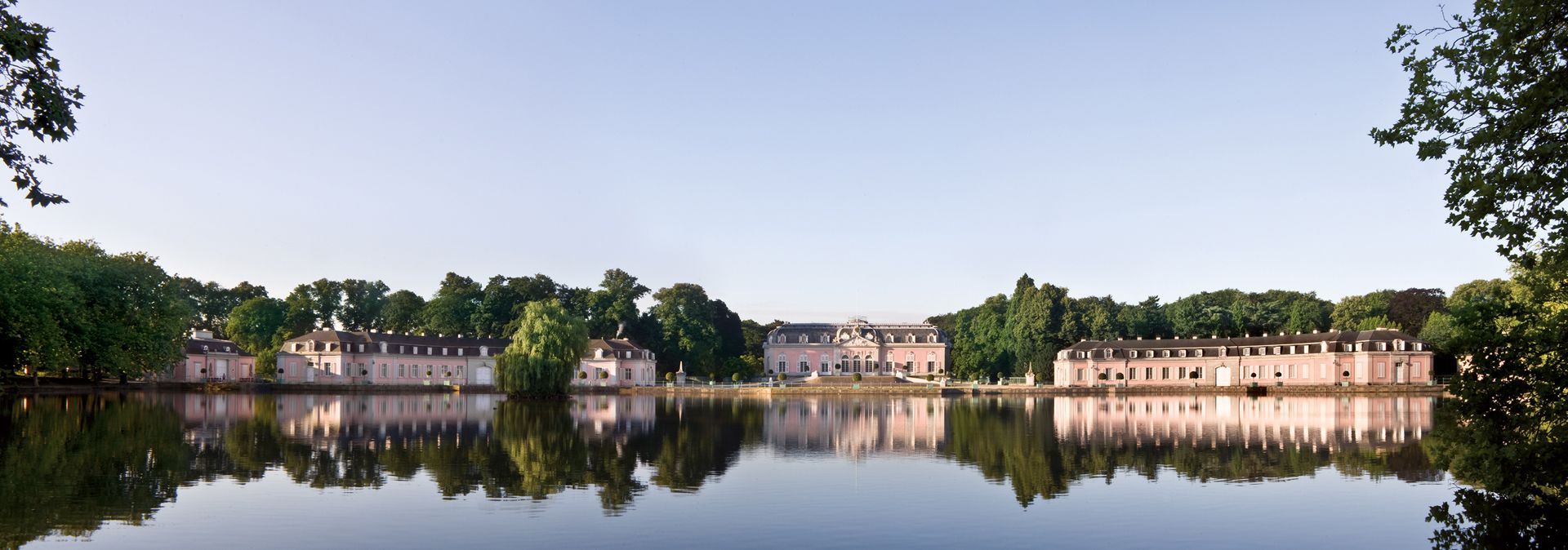 Uitzicht op paleis Benrath